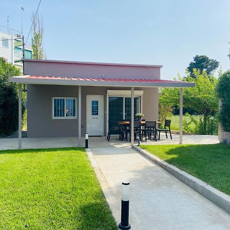 Vila M & F House Oropos Exteriér fotografie